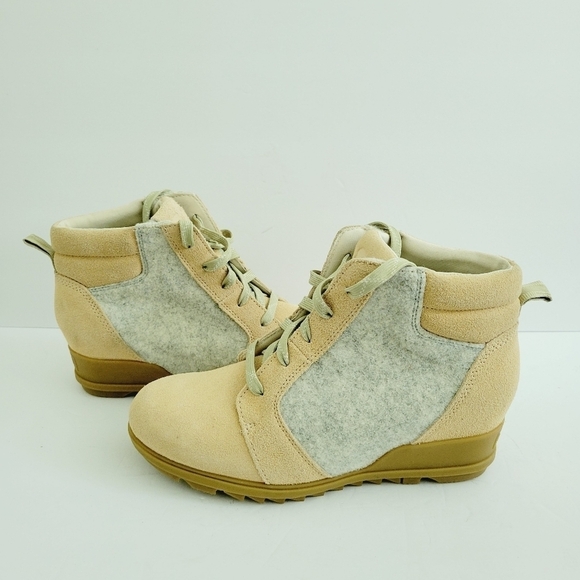 NEW Sorel Beige Ankle Lace Bootie Size 10 - Picture 1 of 6
